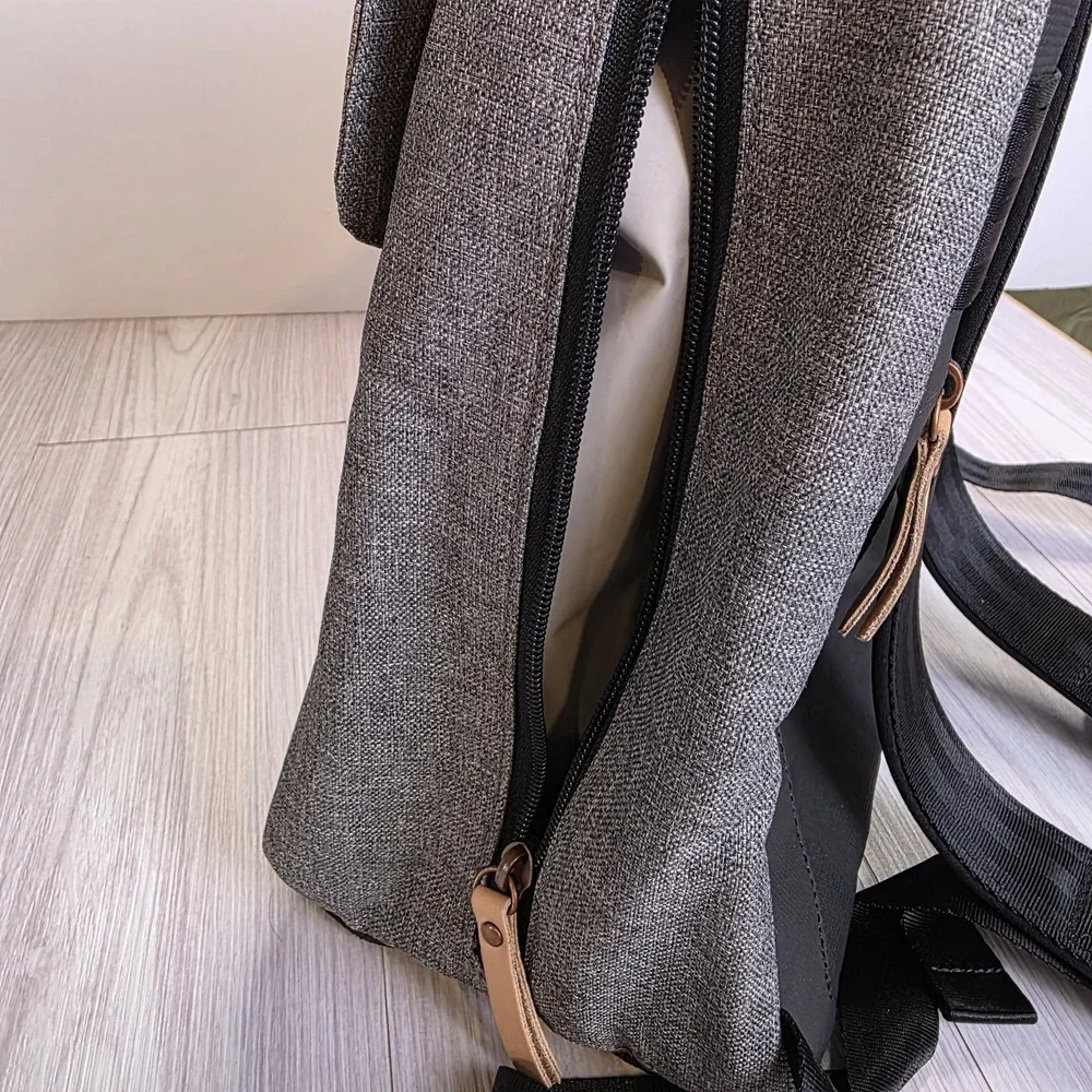 Petunia Pickle Bottom Meta Backpack Graphite/Black Diaper Bag Mom‎ Backpack